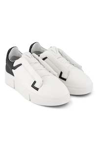 Footwear: VS-004 White/Black - Laceless Sneaker