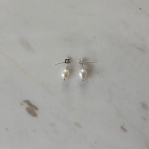 Pearly Daisy Day Studs