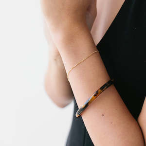 Bold Bangle  |  Dark Tort