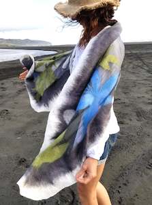 Shawl nunofelting merino and silk, warm, soft. Graphite, white, green, blue flow…