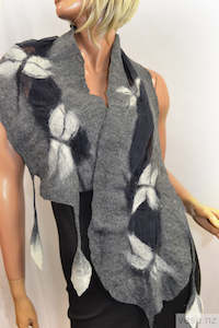 Silk shawl with merino wool made in New Zealand 4542