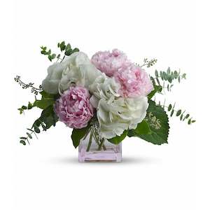 Florist: Perfect Peonies