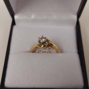 9ct Gold and Diamond Ring