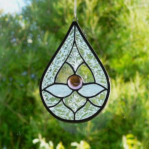 Teardrop Suncatcher – Pink Nugget