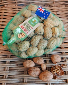 Bread: Organic NZ Walnuts in shell 1kg