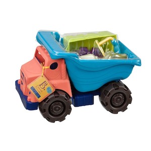 In-store retail support services: Battat Sand Truck Playset (6 pieces)