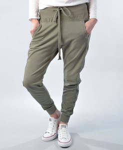 Pants & Shorts: Suzy-D Ultimate Jogger -Khaki