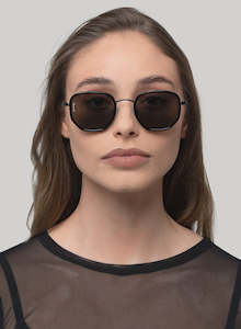 Tate Sunglasses - Black/Smoke