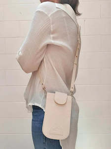 Bags: Lexi Phone Bag - Cream