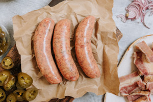 Smoked Brisket, Jalapeño & Cheese (x6 sausages) - Waipawa Butchery