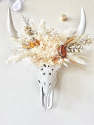 Neutrals Bull Skull Arrangement