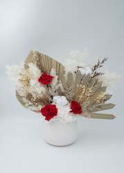 Dried flower: Chinese Valentine's Day L Vase