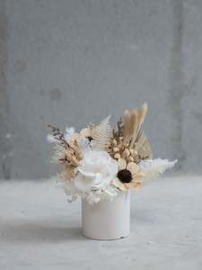 Serene Daisy Mini Vase