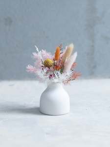 Dried flower: Honey & Rose Vase