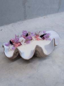 Dried flower: Colour Pop Giant Clam Candle - Vanilla & Black Raspberry