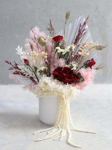 Dried flower: 2025 Valentine's Day Medium Vase - Limited Edition