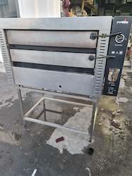 Equipment repair and maintenance: FAGE COMMERCIAL 2 Deck NG Gas Oven With Warranty