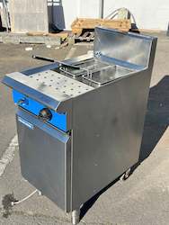 Equipment repair and maintenance: Blue Seal Evolution Series G47 - 450mm Gas Pasta Cooker With Warranty