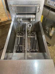 APS872 FRYMASTER electric split 2 baskets deep fryer with warranty