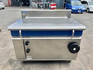 Blue Seal Evolution Series G580-12 - 1200mm Gas Tilting Bratt Pan With Warranty