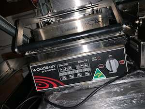 WOODSON PRO-SERIES Contact Toaster