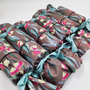 Rosea Operculum (6 Reusable Christmas Crackers)