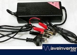 12V 5A 3 Stage Battery Smart Charger