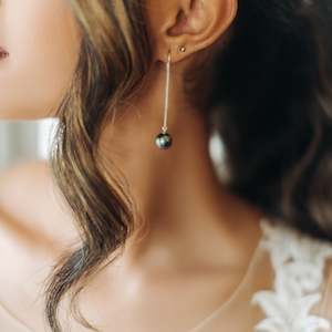 Event, recreational or promotional, management: Tahitian Black Pearl Drop Earrings