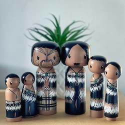 Extra large peg MÄori whÄnau set