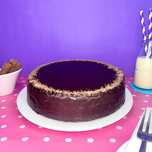 Chocolate: Signature Chocolate Mud Cake