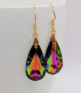 Beautiful Medium Vitrial Golden Swarovski Teardrop Earrings – Wendi Lindsay Jewellery