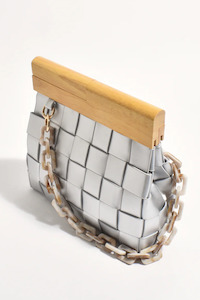 Womenswear: CLARA CLUTCH