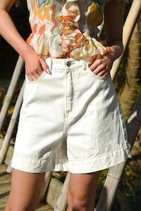 Womenswear: SHORT AND STARBOARD SHORTS