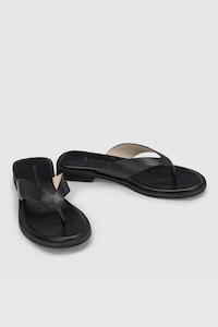 Womenswear: HERA SANDAL