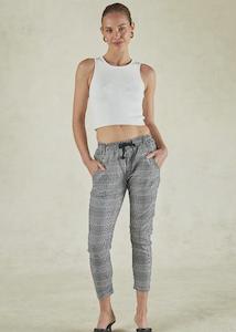 Dricoper - Active Check Jeans (Ruby Check)