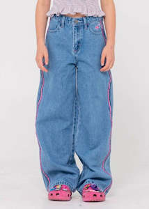 Rusty - Flip Girl Low Rise Jean (Middy Blue/Pink)