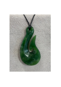 New Zealand Pounamu Hei Matau (Hook) Necklace