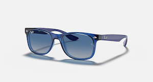 Girls: RAY BAN JUNIOR NEW WAYFARER TRANSPARENT BLUE W/ LIGHT GREY