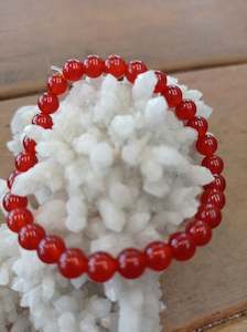 Store-based retail: Red Agate 6mm Bracelet