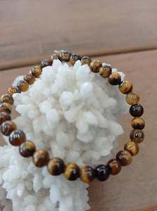 Store-based retail: Tigers Eye 6mm Bracelet