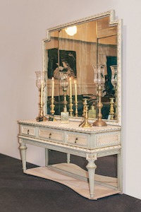 Furniture wholesaling: French Dressing Table