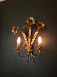 Furniture wholesaling: French Lily Wall Sconce | Each