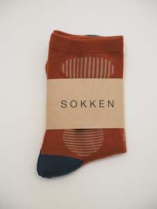 S O K K E N Spot Socks - Maple