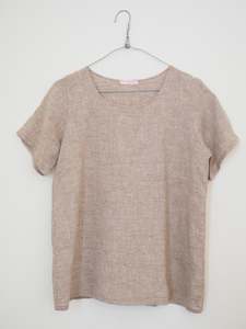 Clothing: Ridley top - Sandy