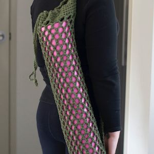 Haberdashery: Yoga Mat Carry Bag Crochet Pattern (N1750)