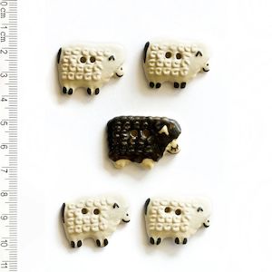 Handmade Buttons Sheep- Set of 5 (L140)