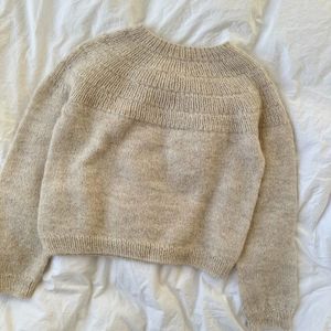 Anker's Sweater Adult Knitting Pattern - PetiteKnit