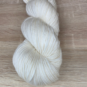 1kg MW 8ply  Merino SECONDS, 1X Join/ 100g