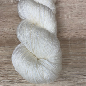 MW 4ply Merino 100g skeins