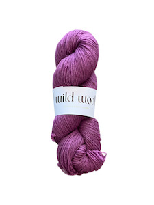 Wool scouring: Wild Wool 4ply Peony